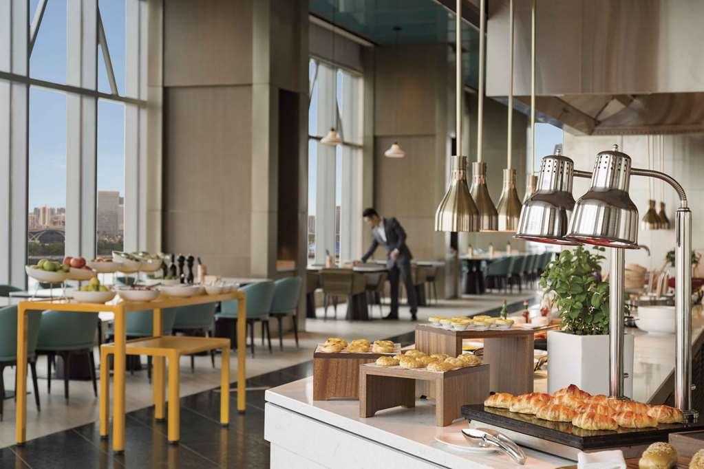 Hyatt Place Лиуджоу Ресторант снимка